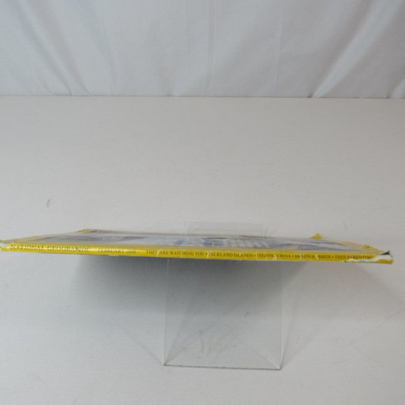 2 National Geographic Magazine Issues - Planet or Plastic? 2018/Big Brother 2018 - Picture 8 of 13